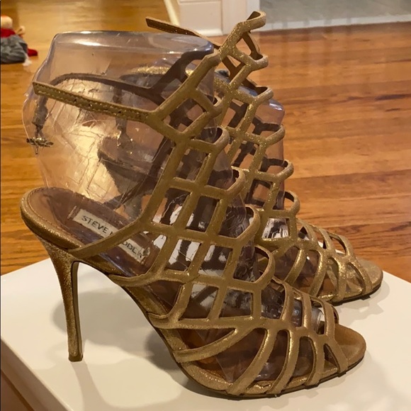 Steve Madden Slithur Gold Cut Out Heels - Picture 2 of 5